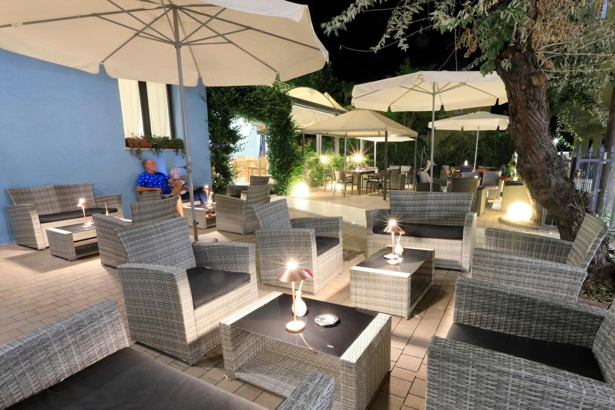 Art Hotel La Perla Bellaria-Igea Marina Exterior foto